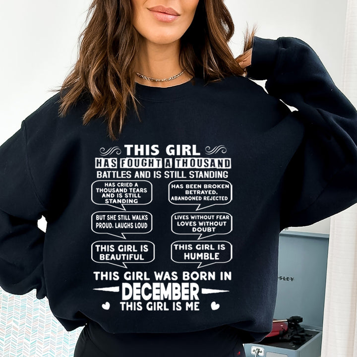 This Girl Was Born In December (white) - Sweatshirt & Hoodie