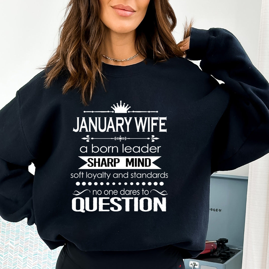 January Wife Sharp Mind - Sweatshirt & Hoodie