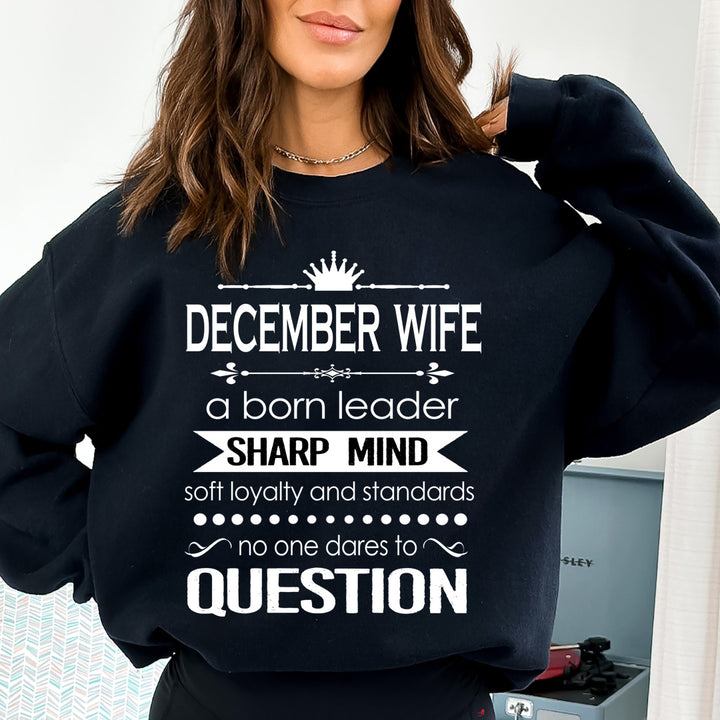 December Wife Sharp Mind - Sweatshirt & Hoodie