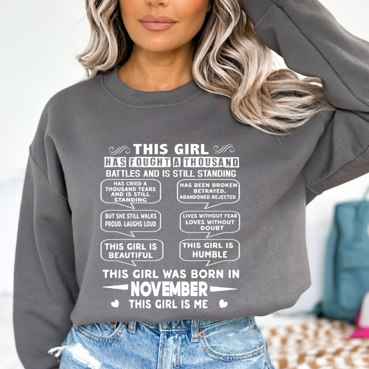 This Girl Was Born In November (white) - Sweatshirt & Hoodie