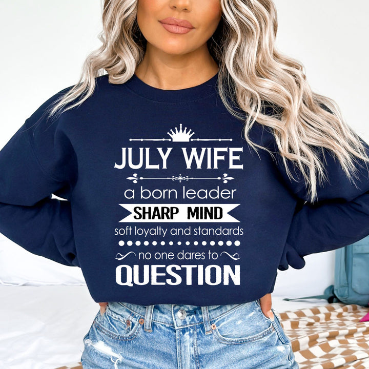 July Wife Sharp Mind - Sweatshirt &amp; Hoodie