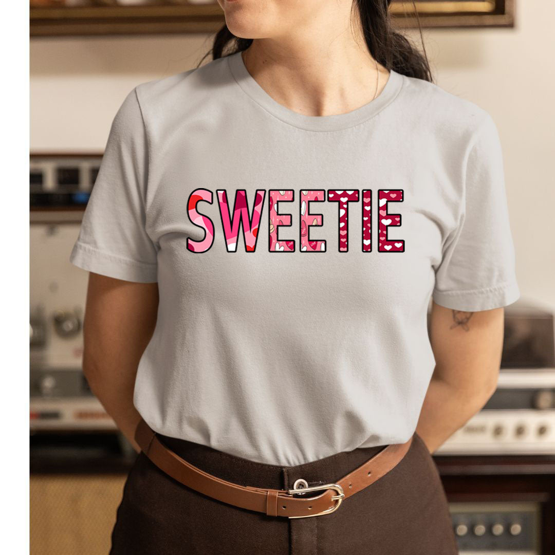 SWEETIE - Unisex T-Shirt