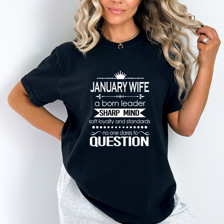 January Wife Sharp Mind - Unisex T-Shirt