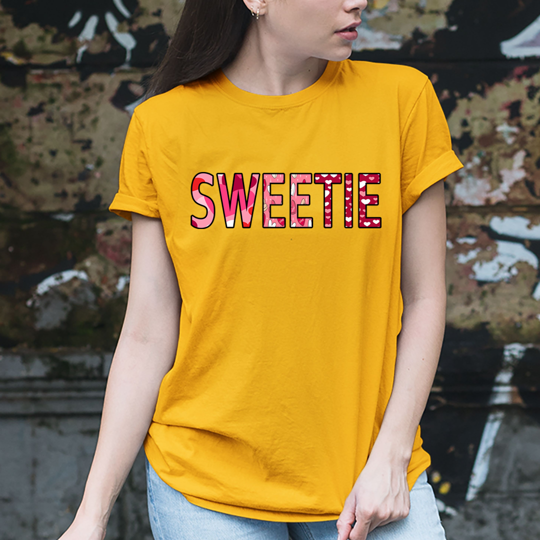 SWEETIE - Unisex T-Shirt