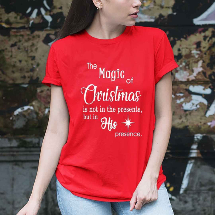 ''The magic of Christmas in his presence''- Shirt, Hoodie & Sweatshirt.