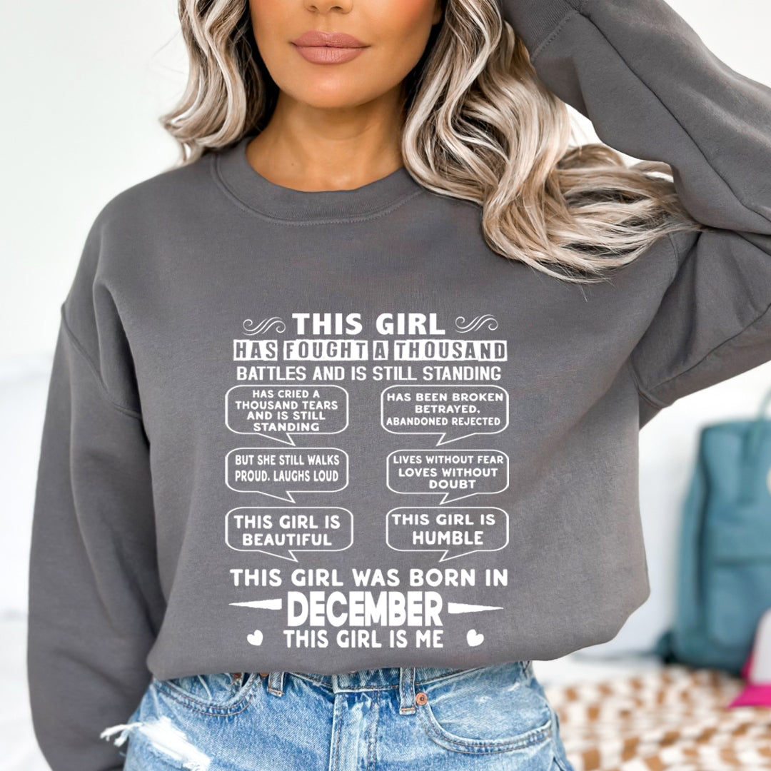 This Girl Was Born In December (white) - Sweatshirt & Hoodie
