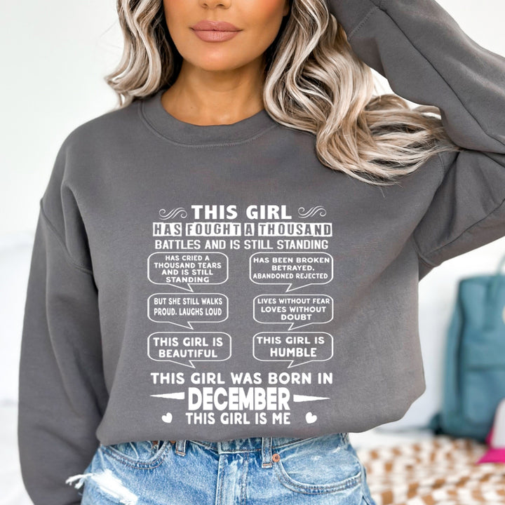 This Girl Was Born In December (white) - Sweatshirt & Hoodie