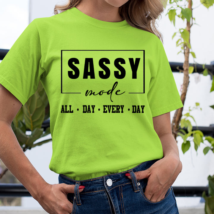 Saasy Mode - Unisex T-Shirt